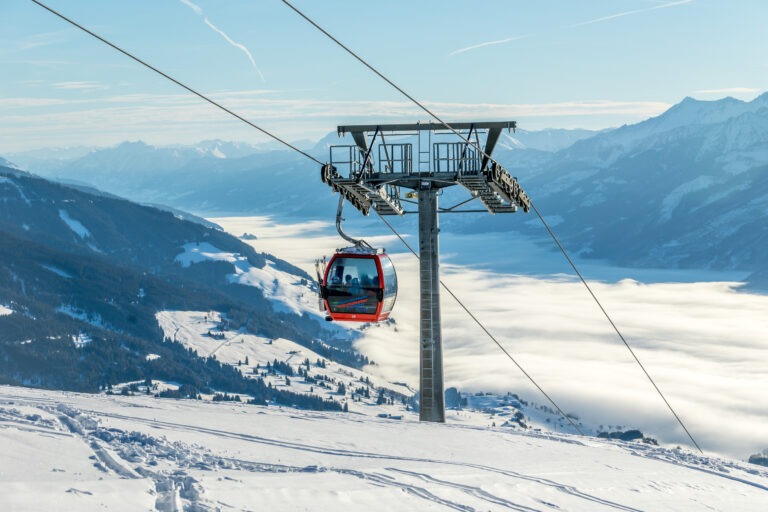 2019, Austria, Bedeckt, Berg, Blickrichtung Hohe Tauern, Blickrichtung Salzachtal, Ferienregion Nationalpark Hohe Tauern, Freizeitaktivität, Gerald Lobenwein, Gondel, Jänner, Kitzbüheler Alpen, Landschaft, M+ Presse Berg, M+ Presse Winter, Mittersill, Mittersill+, Oberpinzgau, Objekt, Panorama, Panoramabahn, Pinzgau, Resterhöhe, Resterkogel, Salzburg, Salzburger Land, Schnee, Schönwetter, Skifahren, Tag, Winter, Wolken, Österreich, Nature, Outdoors, Ski Lift, Snow, Transportation, Vehicle
Resterhöhe und Wasenmoos im Jänner 2019 von Gerald Lobenwein